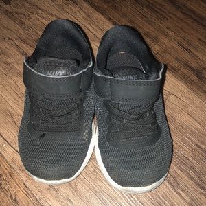 Nike toddler running shoes